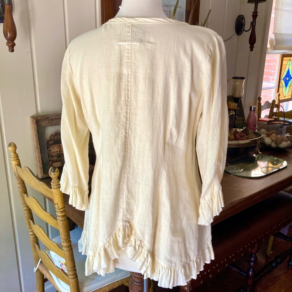 Heart’s Desire by Mary Grace Soft Yellow Linen Top Small - Picture 4 of 7